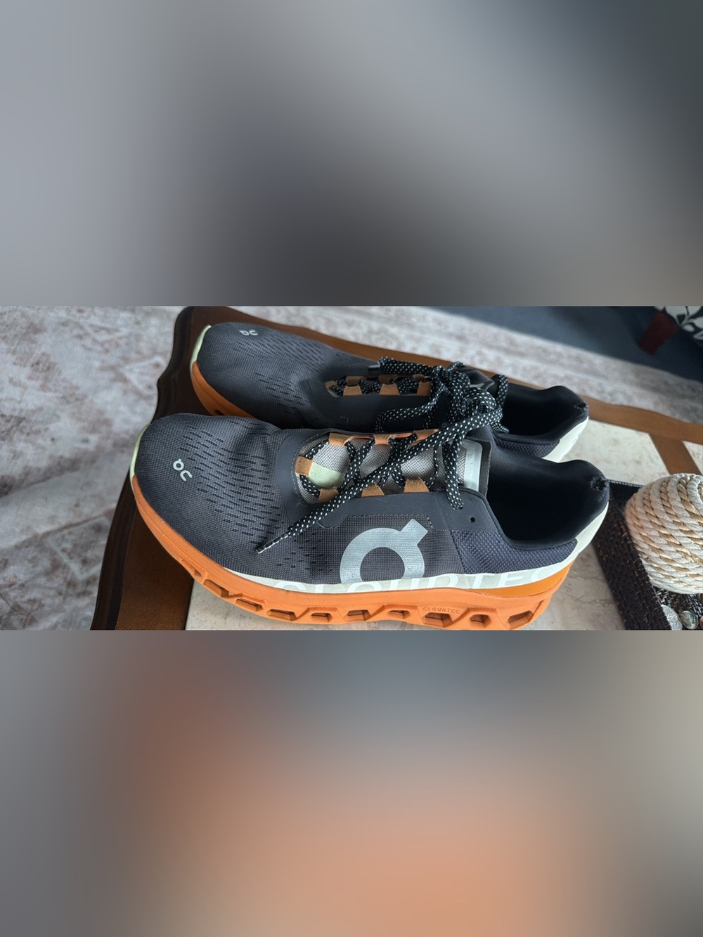 On Clouds Men's Athletic Shoes size 10.5
